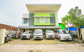 Ardhya Guesthouse Syariah